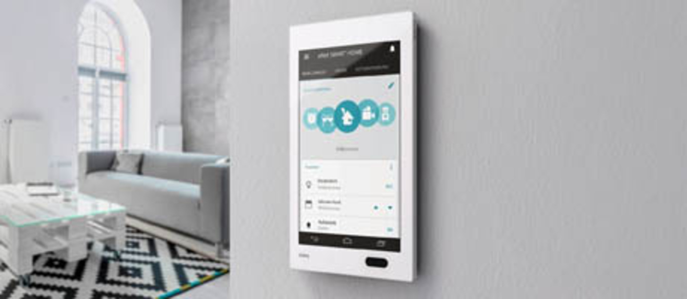 Bedienzentrale Gira G1 bei Sonnen-PV GmbH in Großenseebach