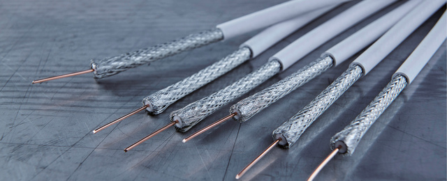 Kabel- und Steckverbinder bei Sonnen-PV GmbH in Großenseebach