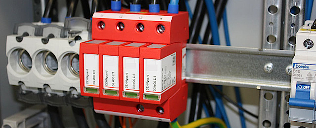 Über­spannungs­schutz bei Sonnen-PV GmbH in Großenseebach